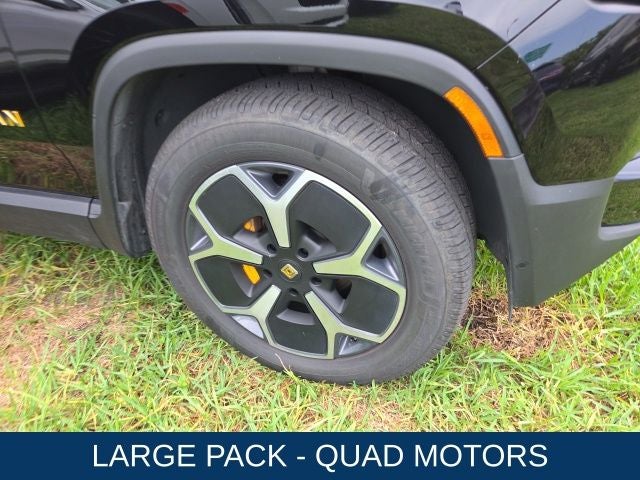 2023 Rivian R1S Adventure