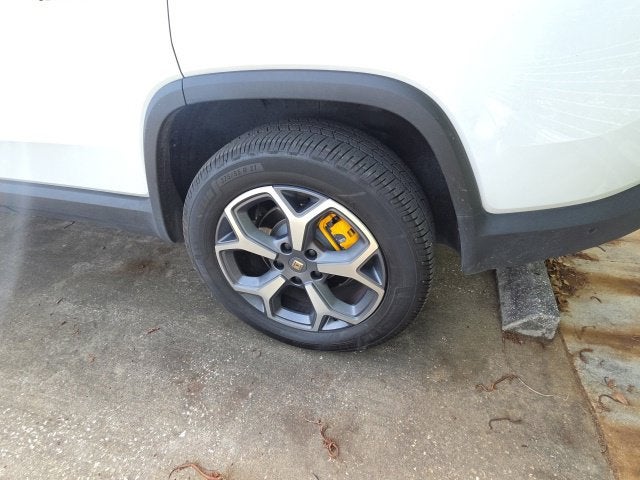 2024 Rivian R1S Adventure Quad Motor Large Pack