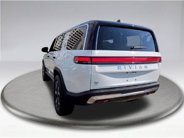 2024 Rivian R1S Base