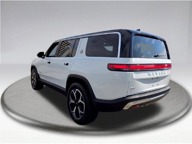 2024 Rivian R1S Base