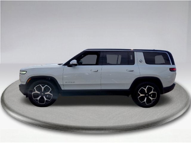 2024 Rivian R1S Base