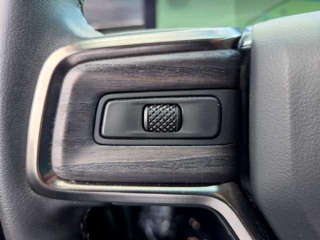 2024 Rivian R1S Base
