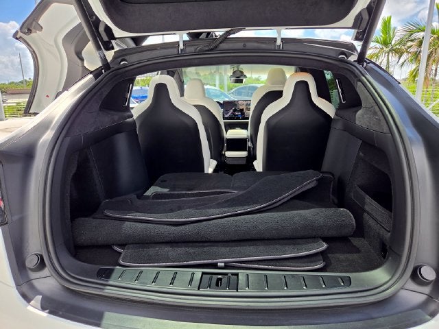 2022 Tesla Model X Plaid