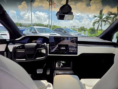 2022 Tesla Model X Plaid