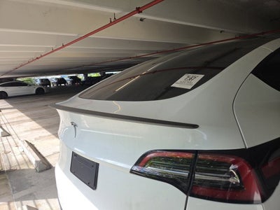 2024 Tesla Model Y Performance