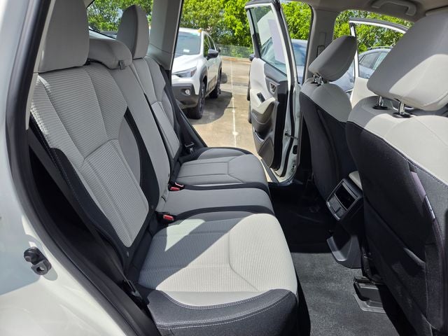 2024 Subaru Forester Base