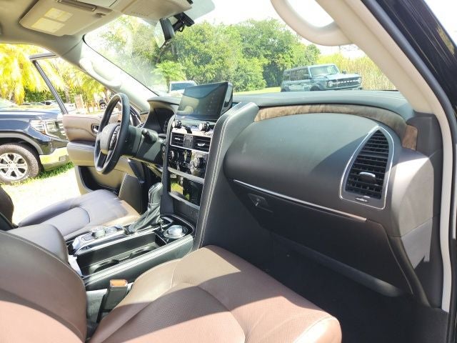 2023 INFINITI QX80 Premium Select