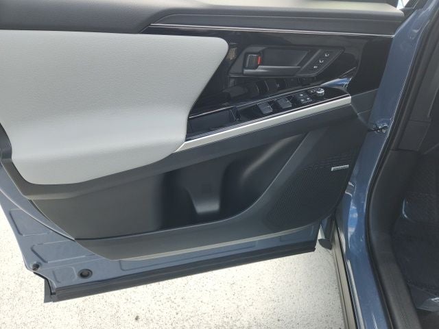 2025 Subaru Solterra Limited