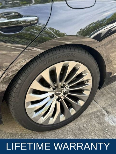 2018 Genesis G90 3.3T Premium