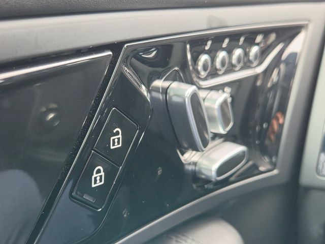 2021 Jaguar F-TYPE P300