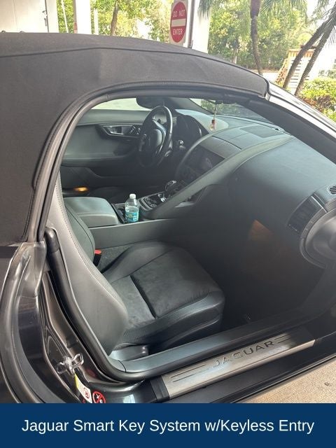 2014 Jaguar F-TYPE Base