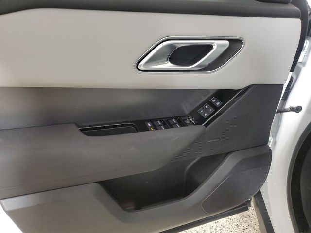 2025 Land Rover Range Rover Velar Dynamic SE