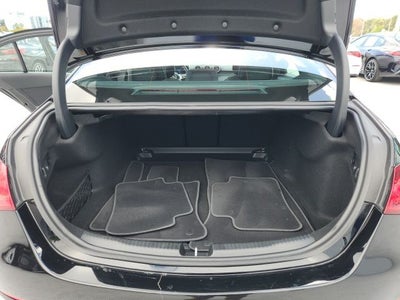 2025 Mercedes-Benz C 300 C 300