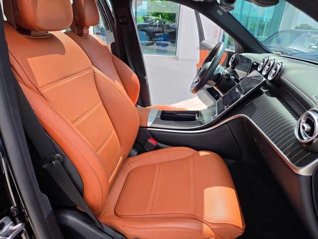 2023 Mercedes-Benz GLC 300 GLC 300