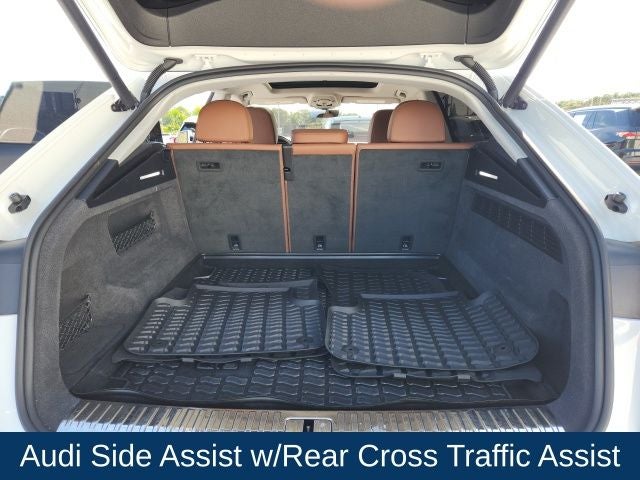 2020 Audi Q8 55 Premium Plus quattro