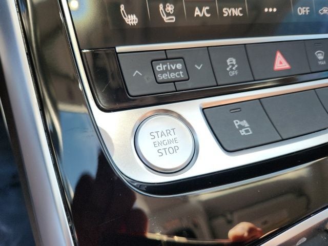 2020 Audi Q8 55 Premium Plus quattro