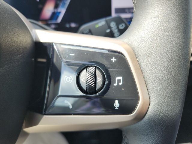 2025 BMW iX xDrive50