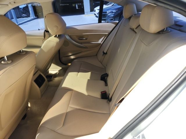 2015 BMW 3 Series 320i