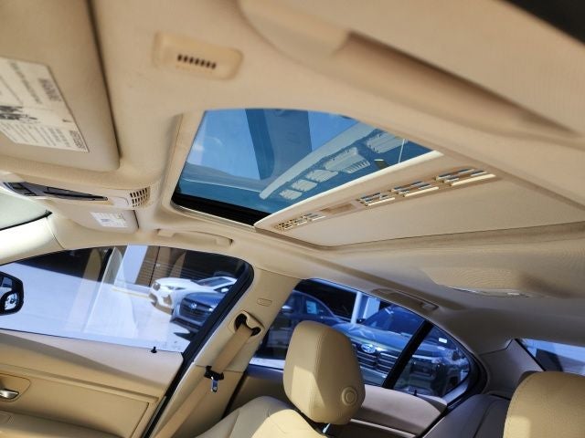 2015 BMW 3 Series 320i