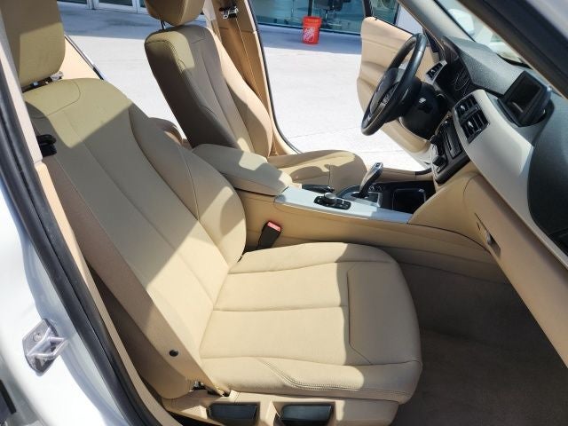 2015 BMW 3 Series 320i