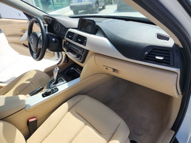 2015 BMW 3 Series 320i