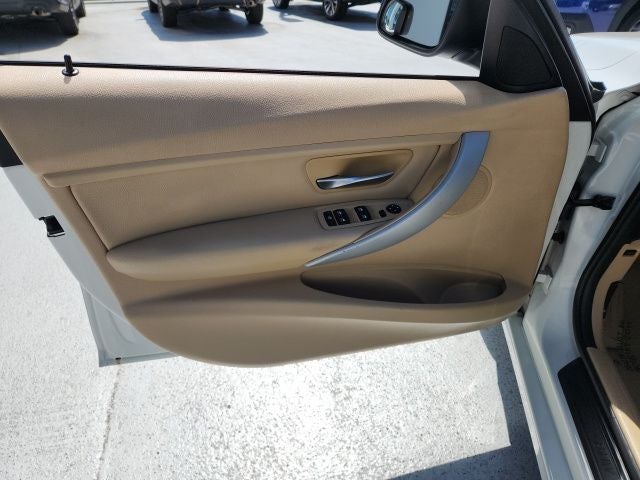 2015 BMW 3 Series 320i