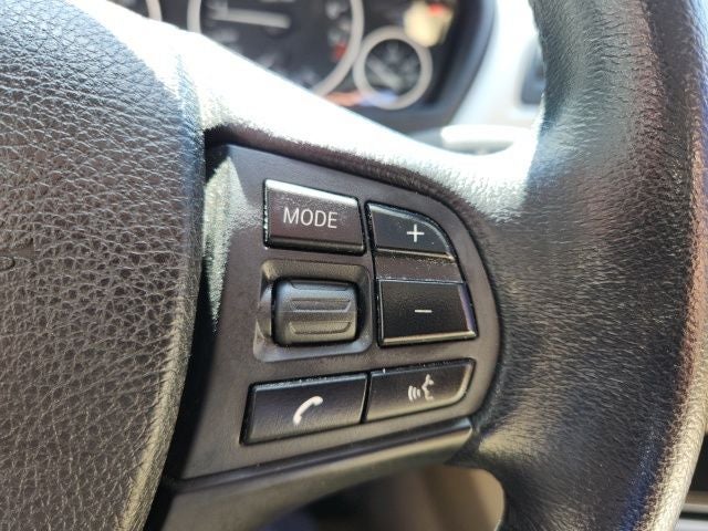 2015 BMW 3 Series 320i