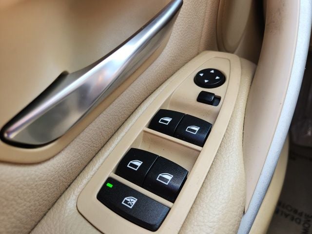 2015 BMW 3 Series 320i