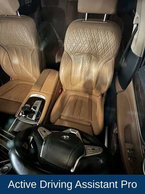2022 BMW 7 Series 740i
