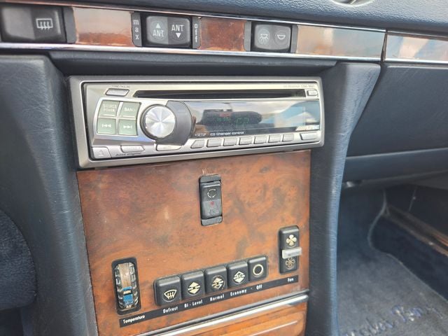 1986 Mercedes-Benz 500-Class 560 SL