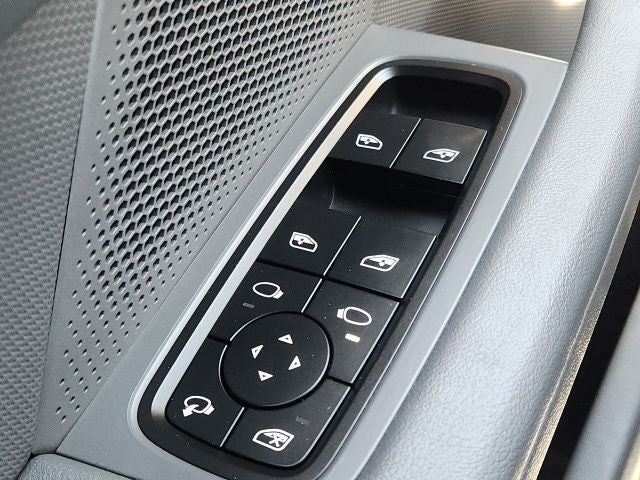 2022 Porsche Taycan Base