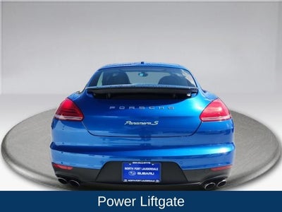 2016 Porsche Panamera S