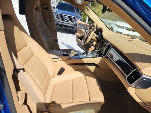 2016 Porsche Panamera S