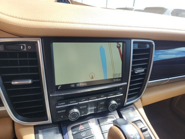 2016 Porsche Panamera S