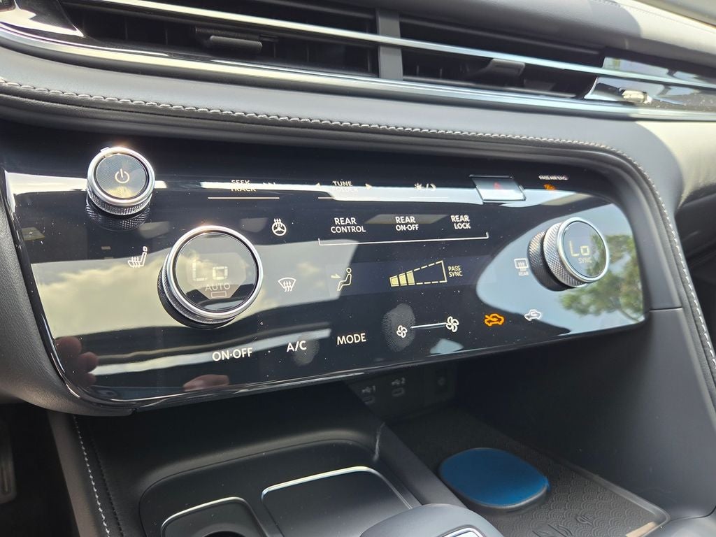 2027 INFINITI QX65 LUXE
