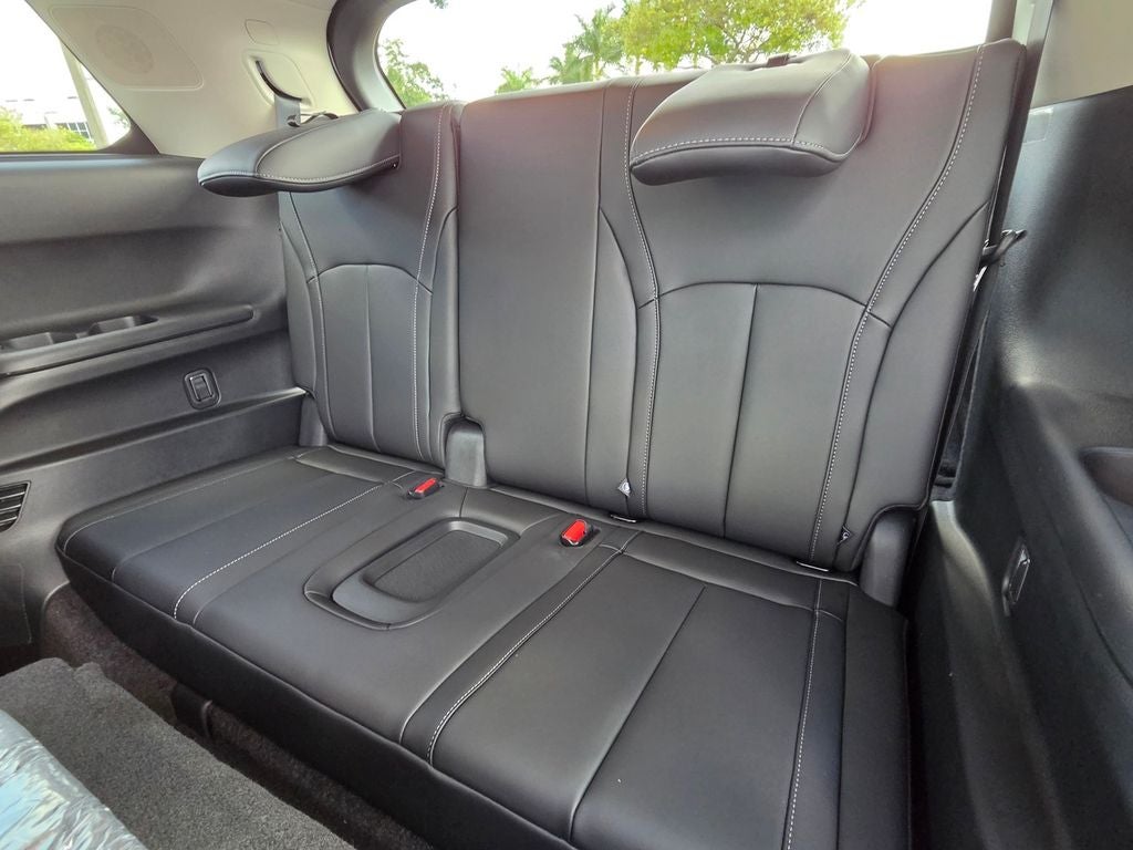 2027 INFINITI QX60 PURE