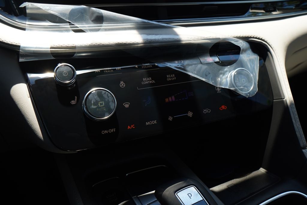 2027 INFINITI QX60 PURE