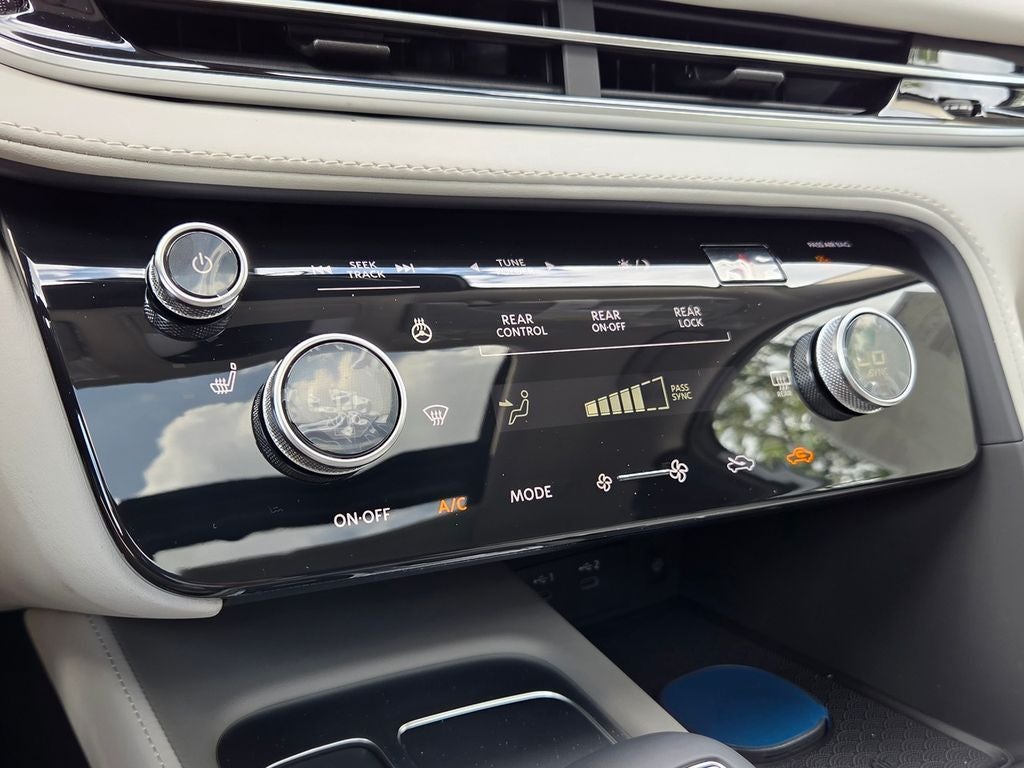 2027 INFINITI QX60 PURE
