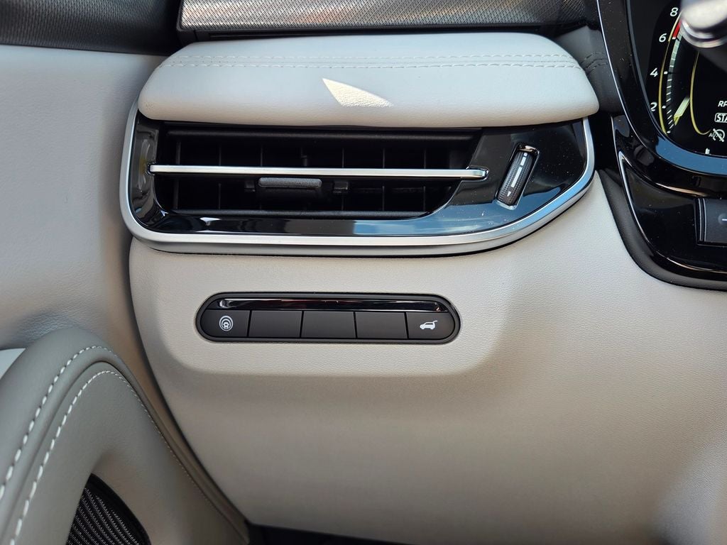 2027 INFINITI QX60 PURE