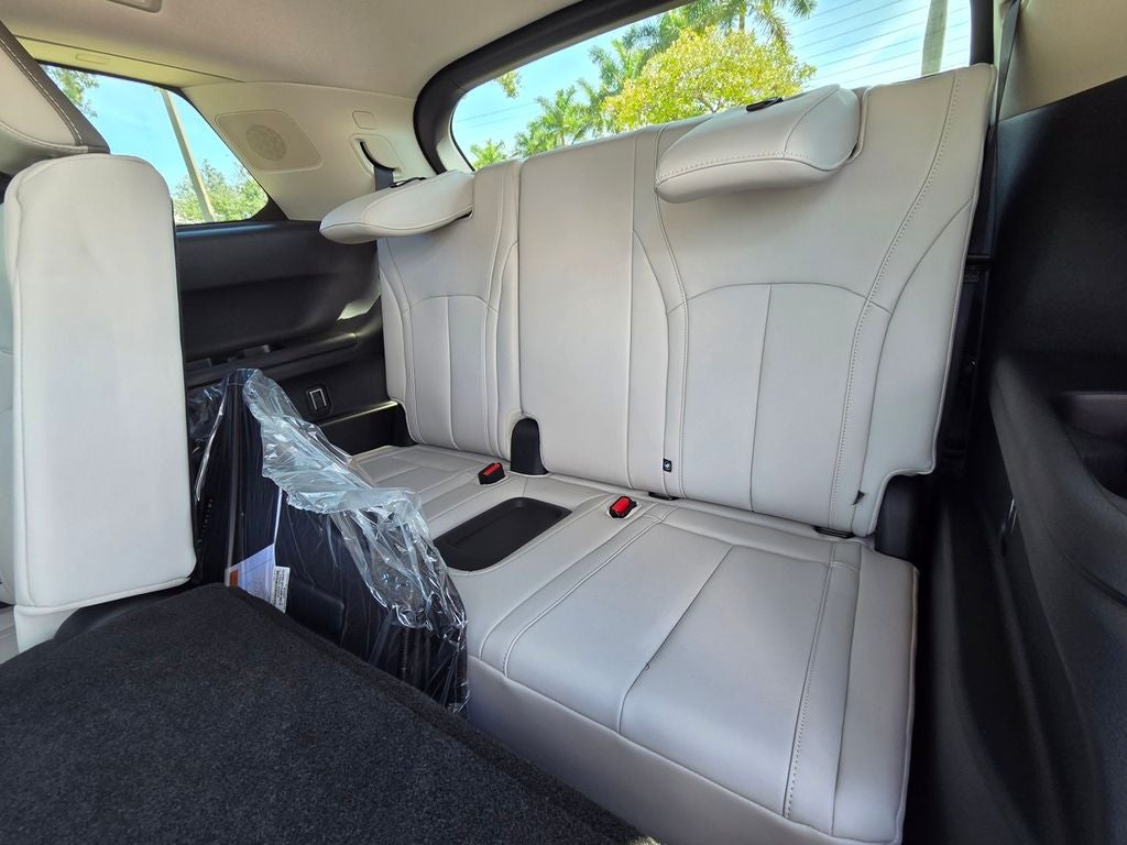 2027 INFINITI QX60 LUXE