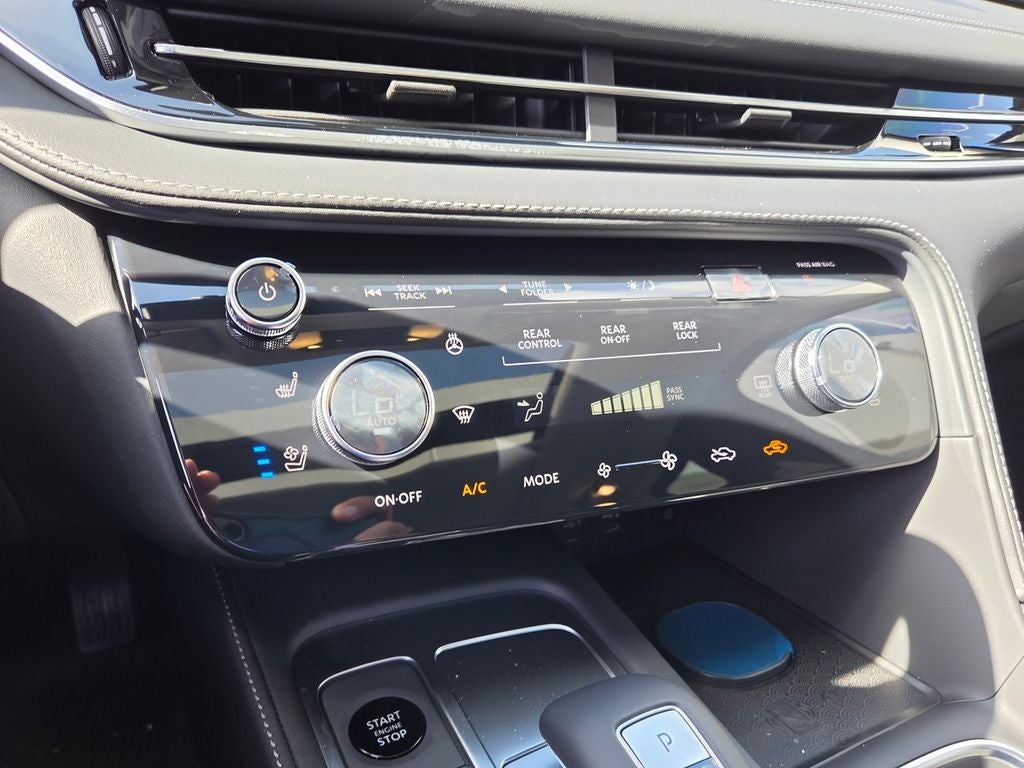 2027 INFINITI QX60 LUXE