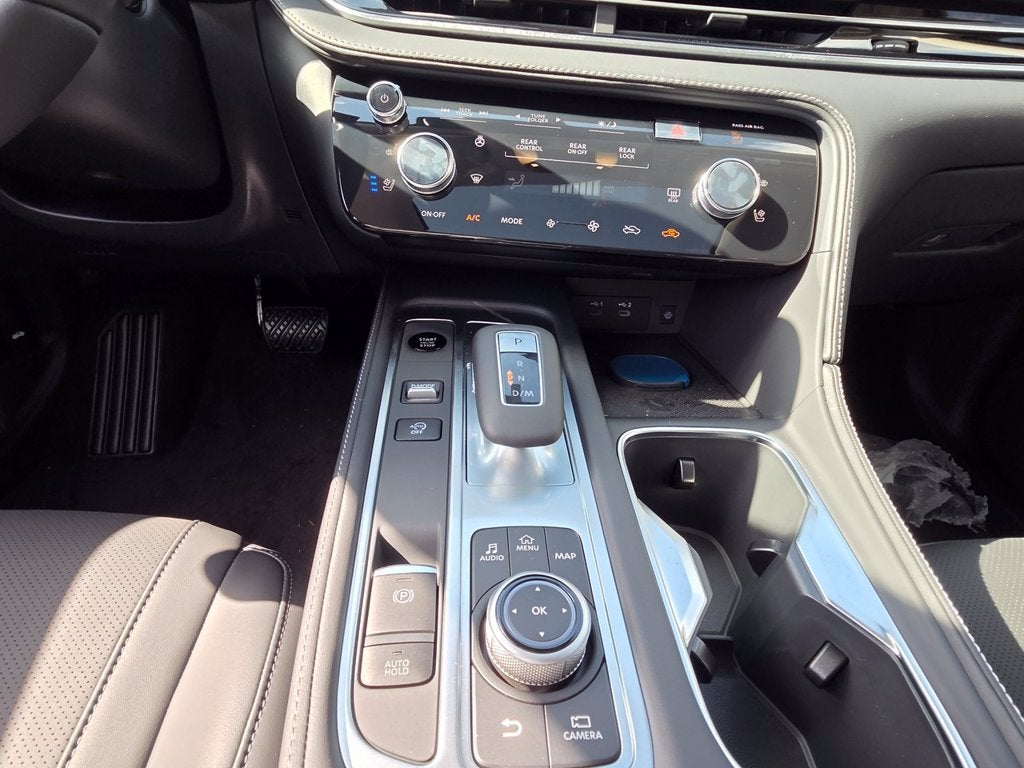 2027 INFINITI QX60 LUXE