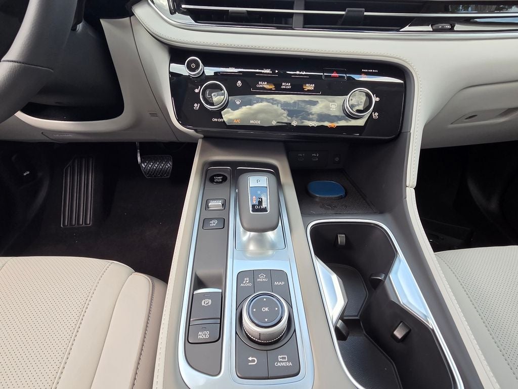 2027 INFINITI QX60 LUXE
