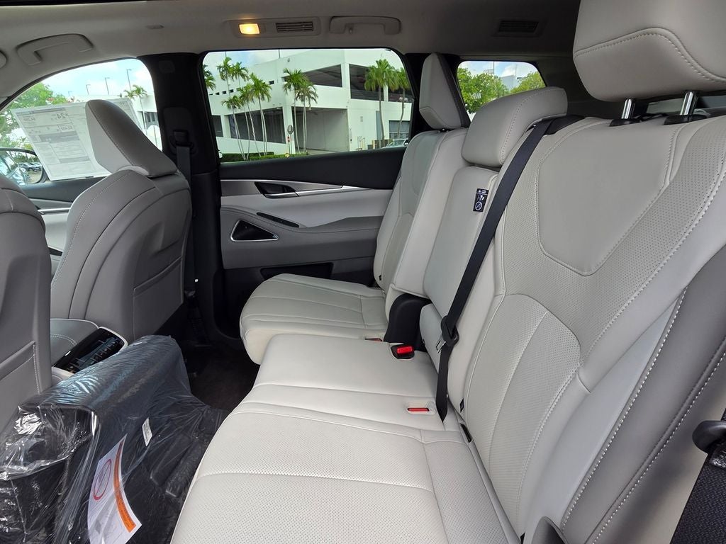 2027 INFINITI QX60 LUXE