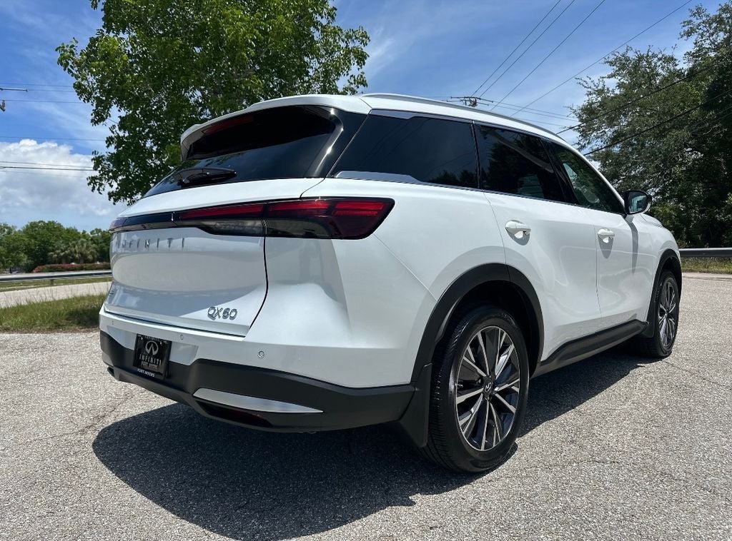 2027 INFINITI QX60 LUXE