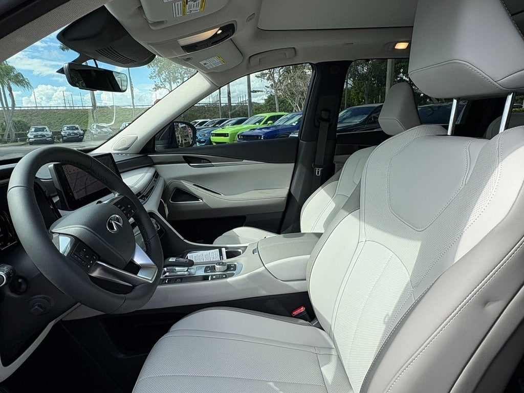 2026 INFINITI QX60 LUXE