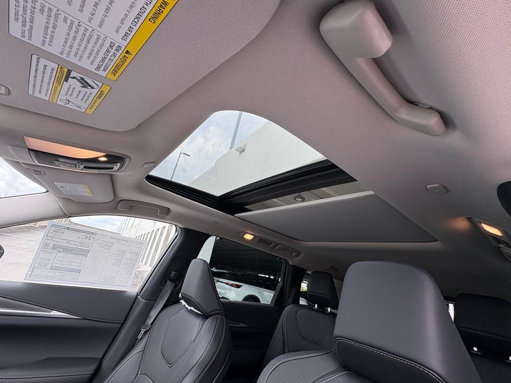 2026 INFINITI QX60 LUXE