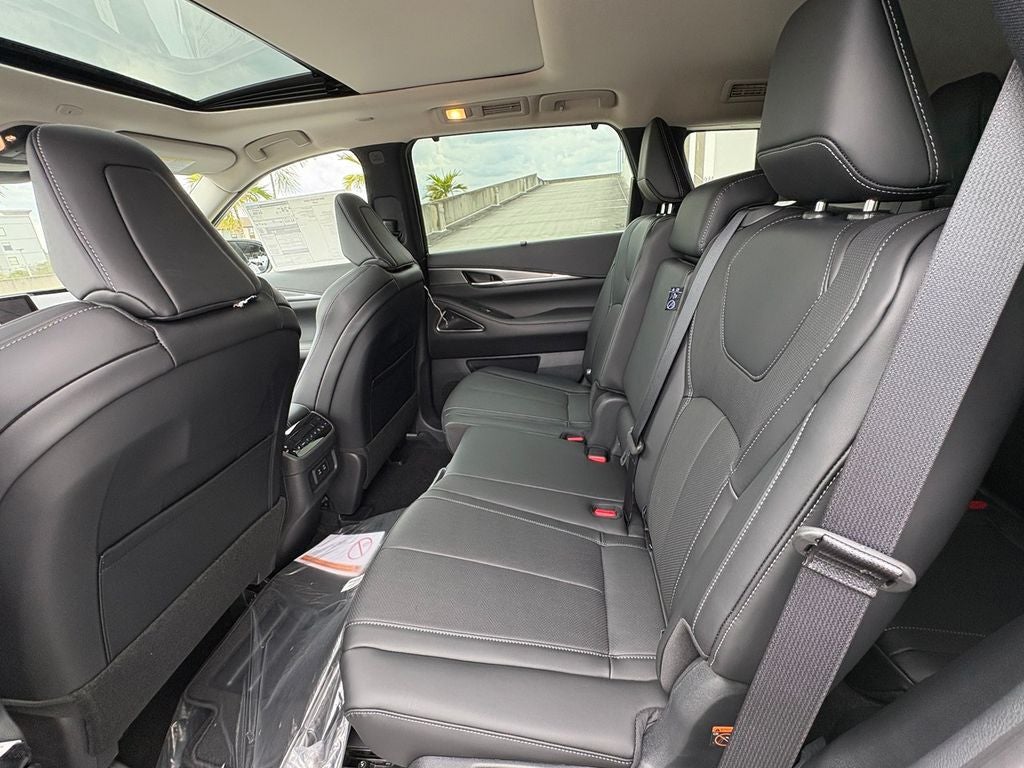 2026 INFINITI QX60 LUXE