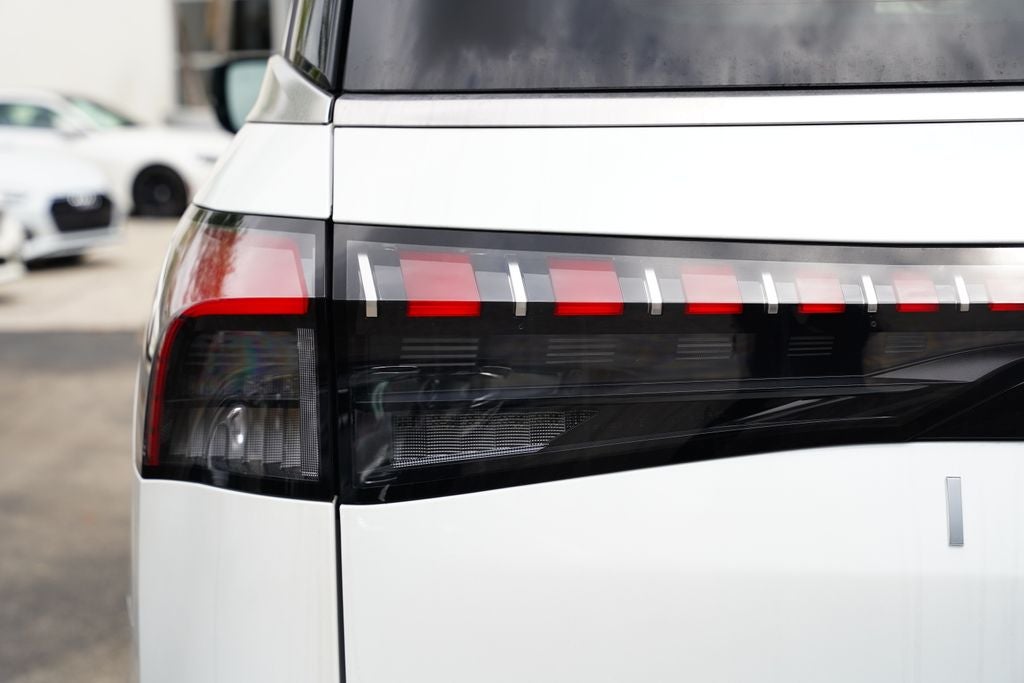 2026 INFINITI QX80 PURE