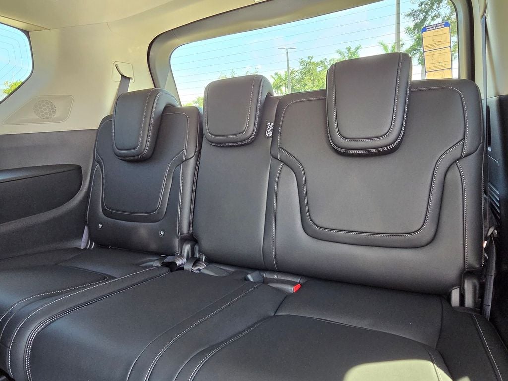 2026 INFINITI QX80 PURE